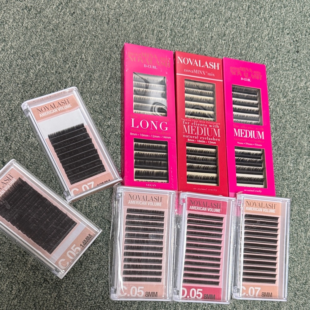 NovaLash Eyelash Extensions Set